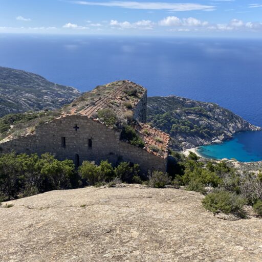 Veduta dell'Isola di Montecristo 