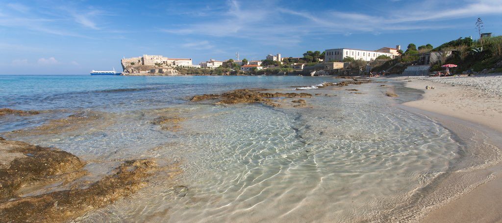 Divieto di accesso notturno alla spiaggia di Cala Giovanna (Isola di Pianosa) per evitare disturbo a nidificazioni di Caretta caretta