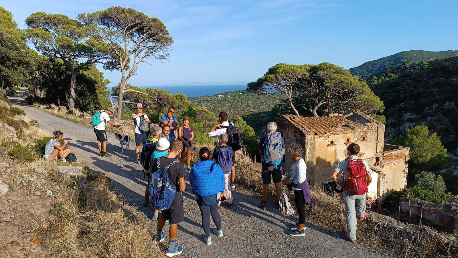 Gruppo escursionisti con la Guida Parco