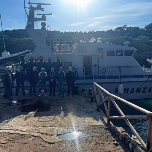Sbarco a Giannutri con la motovedetta GDF ROan